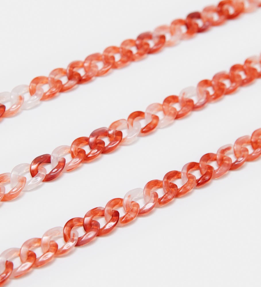 Pale Red Chain