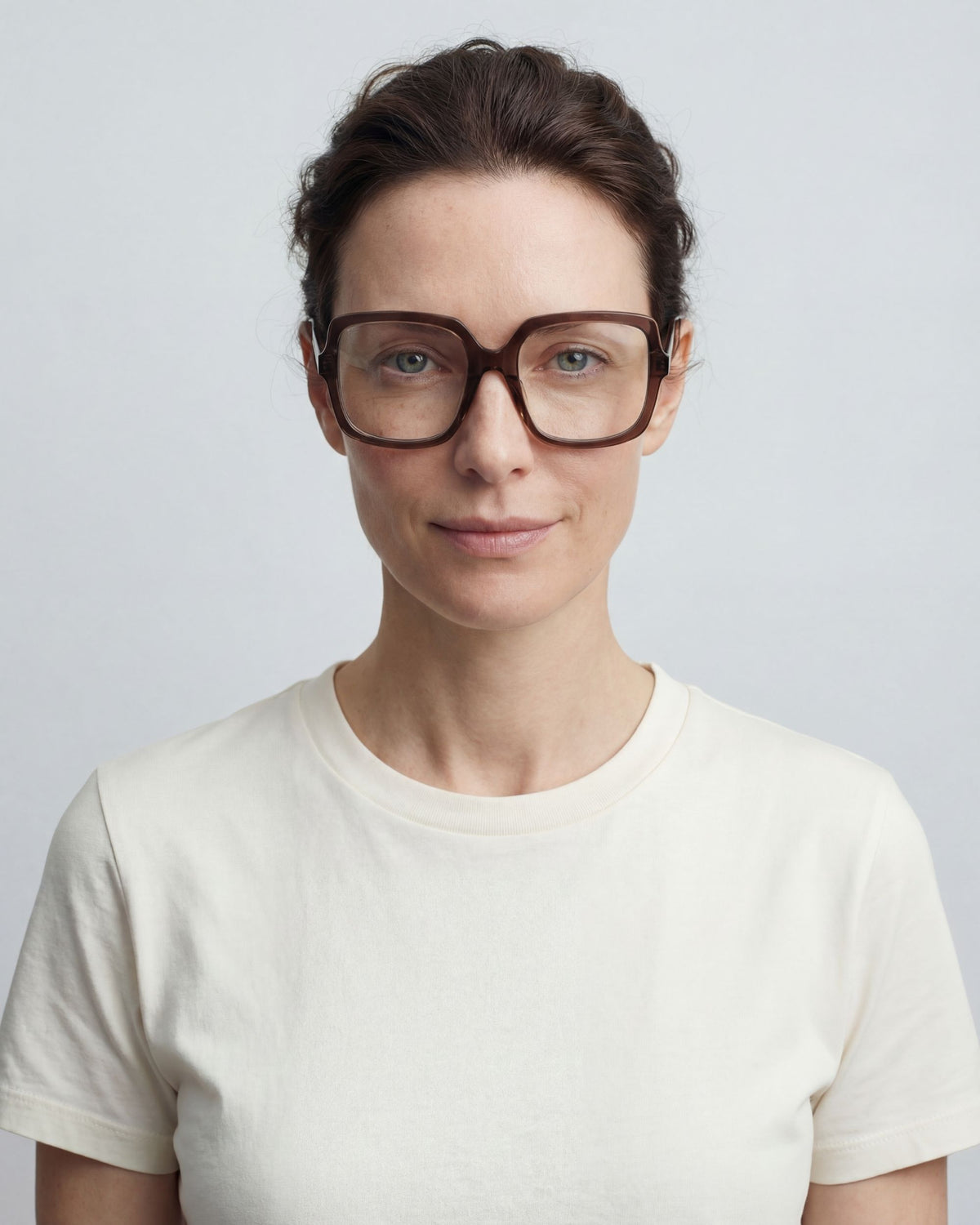 Elara Dark Brown Blue Light