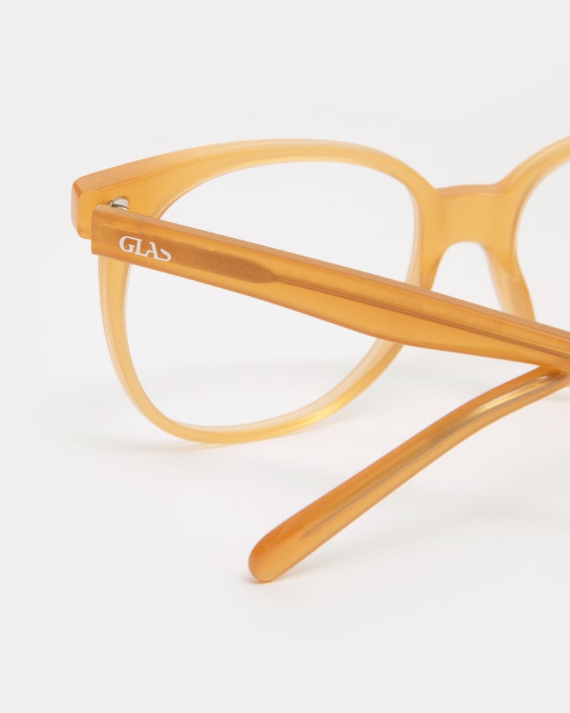 Maya Yellow Blue Light