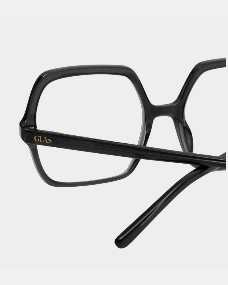 Natalie Black Readers