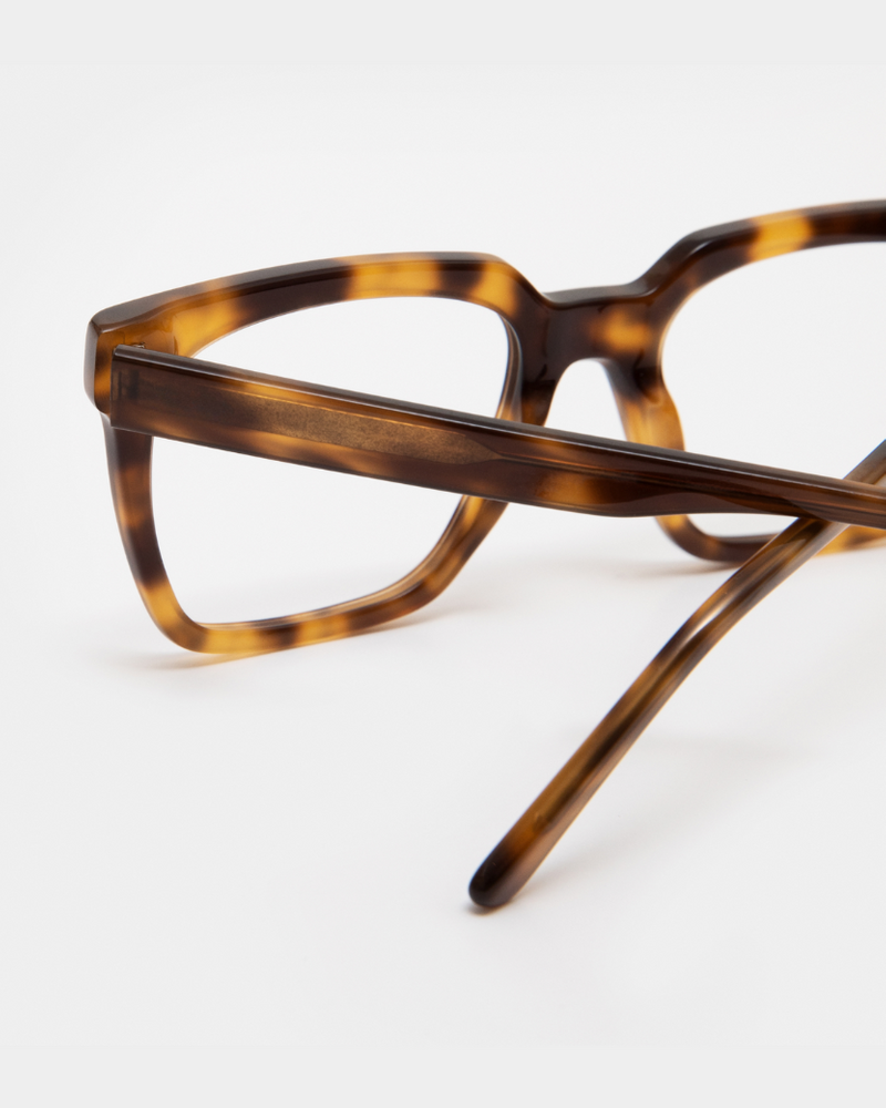 Therese Light Brown Blue Light