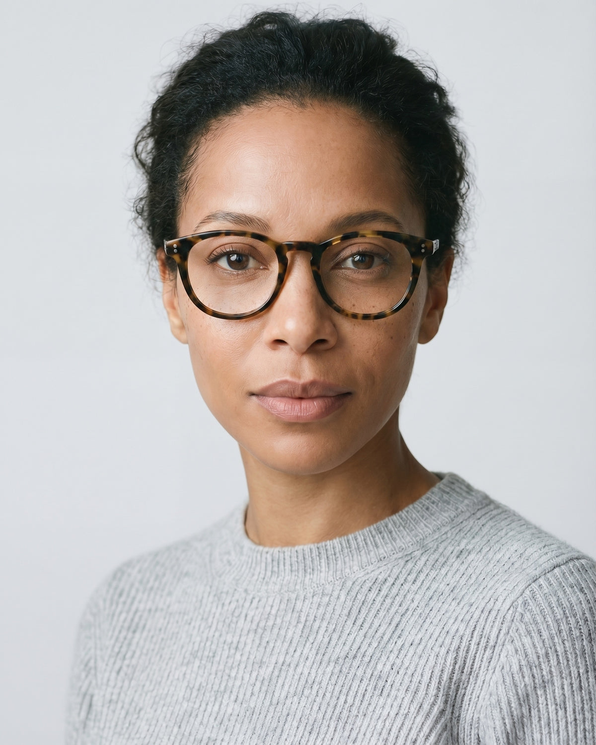 Eva Honey Turtle Readers - Model